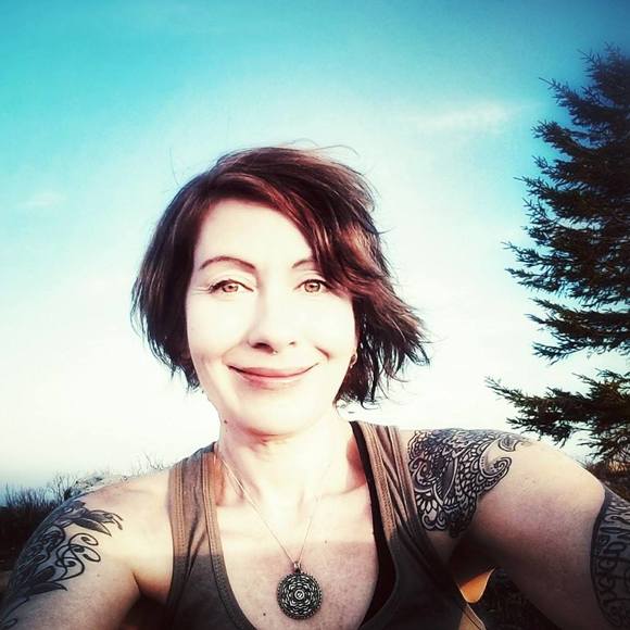 Meet your Posher, Sonya - Picture 1 of 1